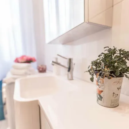 Apartment Green Kharkov || The Place Bo Bologna